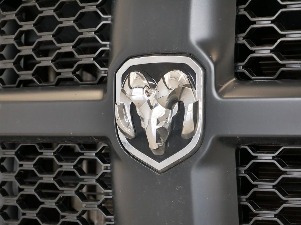Thumbnail: 2021 RAM 1500 Classic - 14