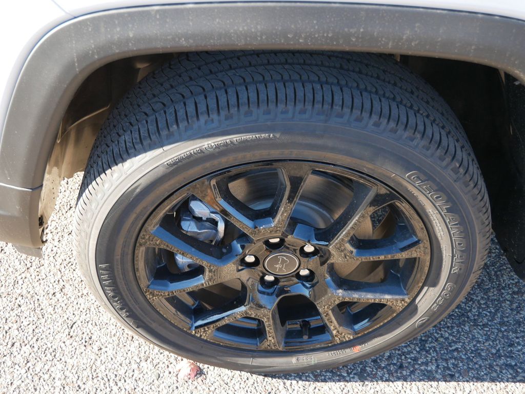 Thumbnail: 2026 Jeep Compass - 19