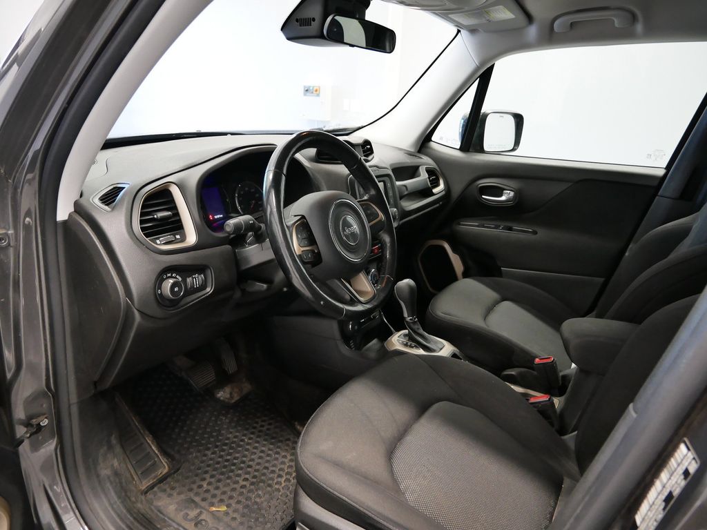 Thumbnail: 2017 Jeep Renegade - 17