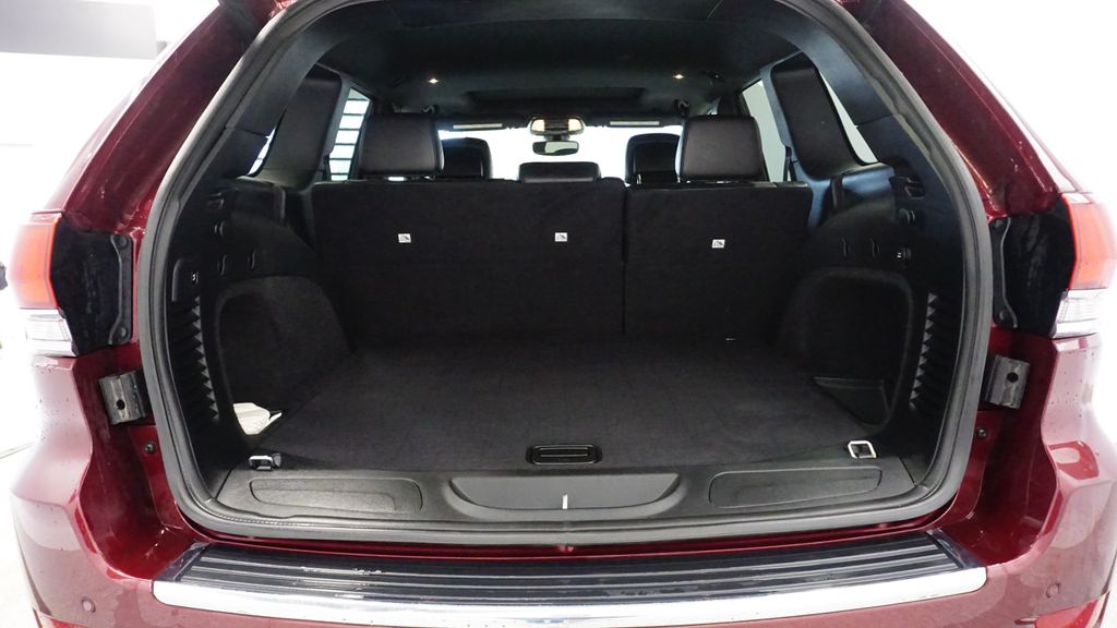 Thumbnail: 2021 Jeep Grand Cherokee - 19