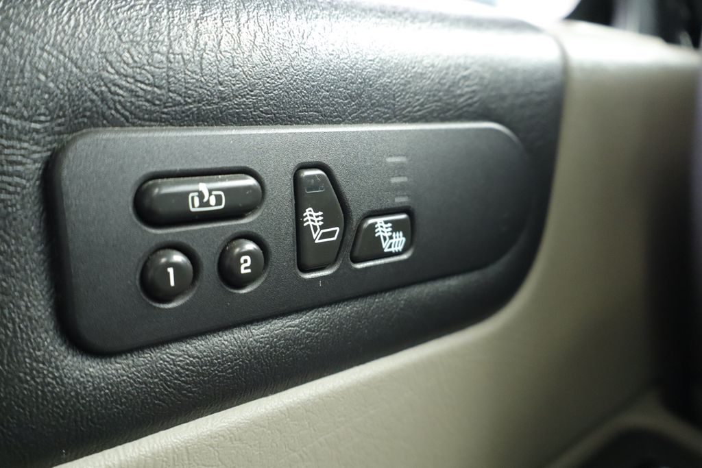 Thumbnail: 2004 Hummer H2 - 32
