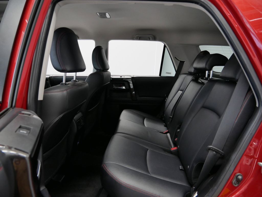 Thumbnail: 2024 Toyota 4Runner - 10