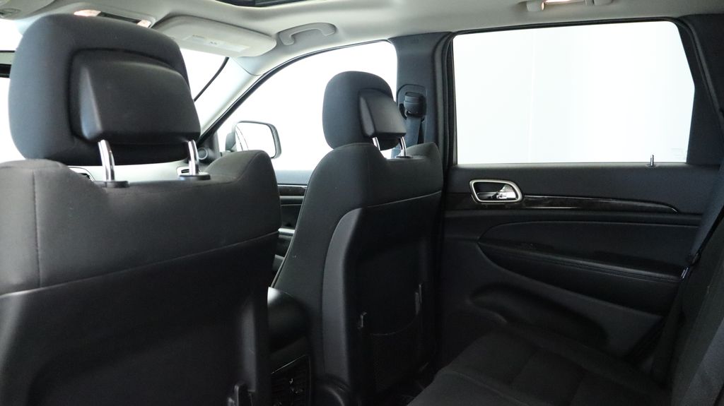 Thumbnail: 2012 Jeep Grand Cherokee - 20