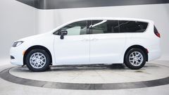 Thumbnail: 2026 Chrysler Voyager - 14