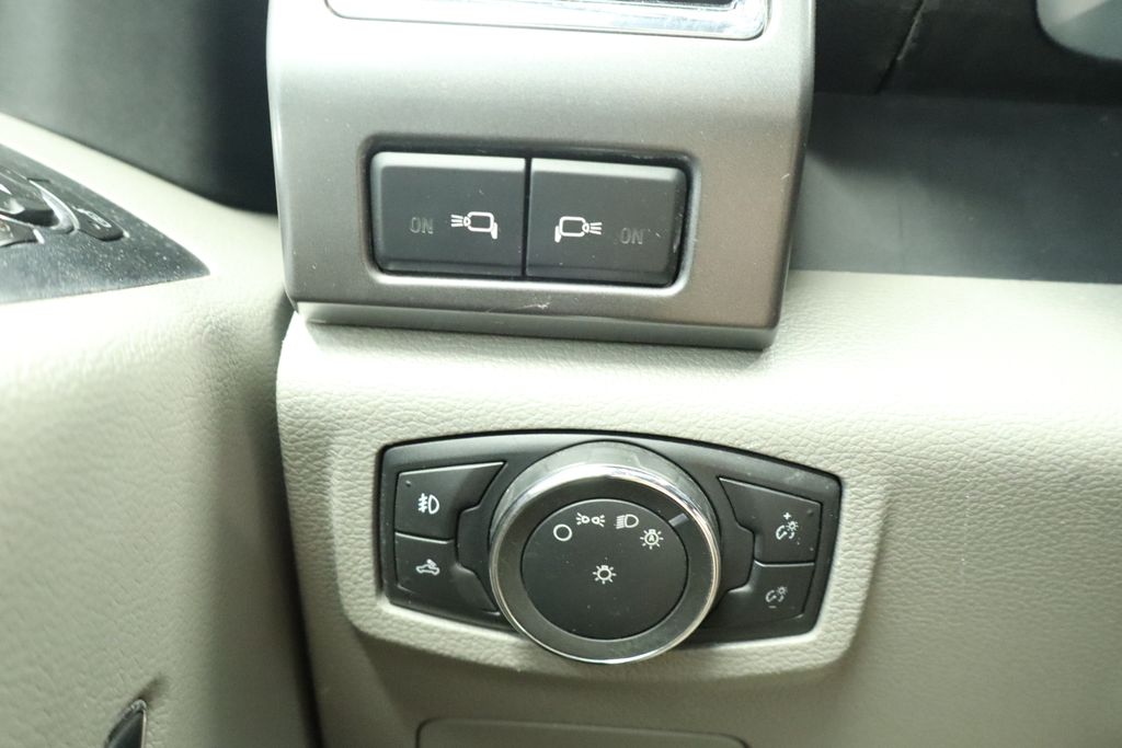 Thumbnail: 2016 Ford F-150 - 33