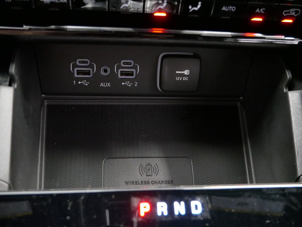 Thumbnail: 2025 Jeep Grand Cherokee - 38