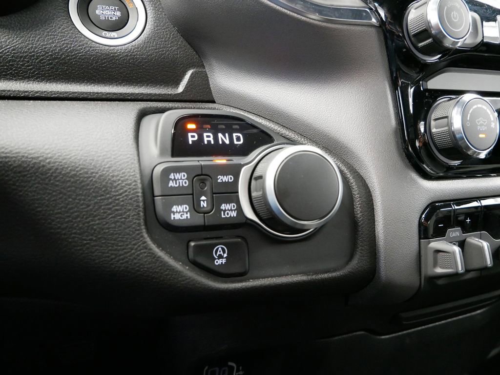 Thumbnail: 2025 RAM 1500 - 30