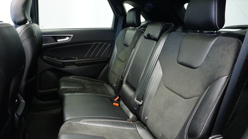 Thumbnail: 2019 Ford Edge - 23