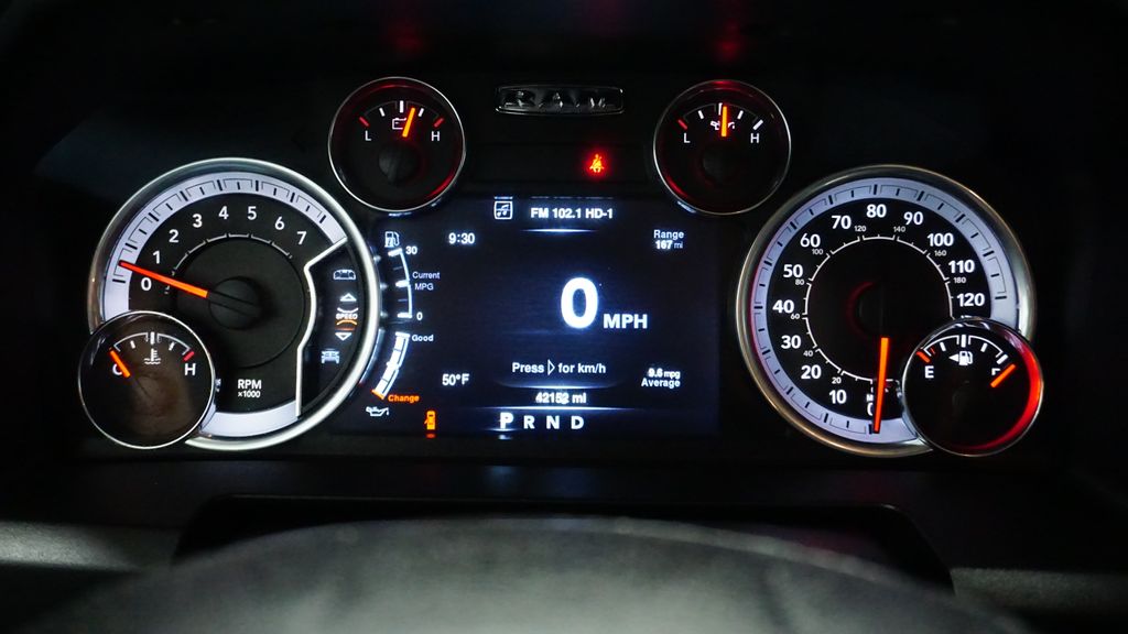 Thumbnail: 2019 RAM 1500 Classic - 36