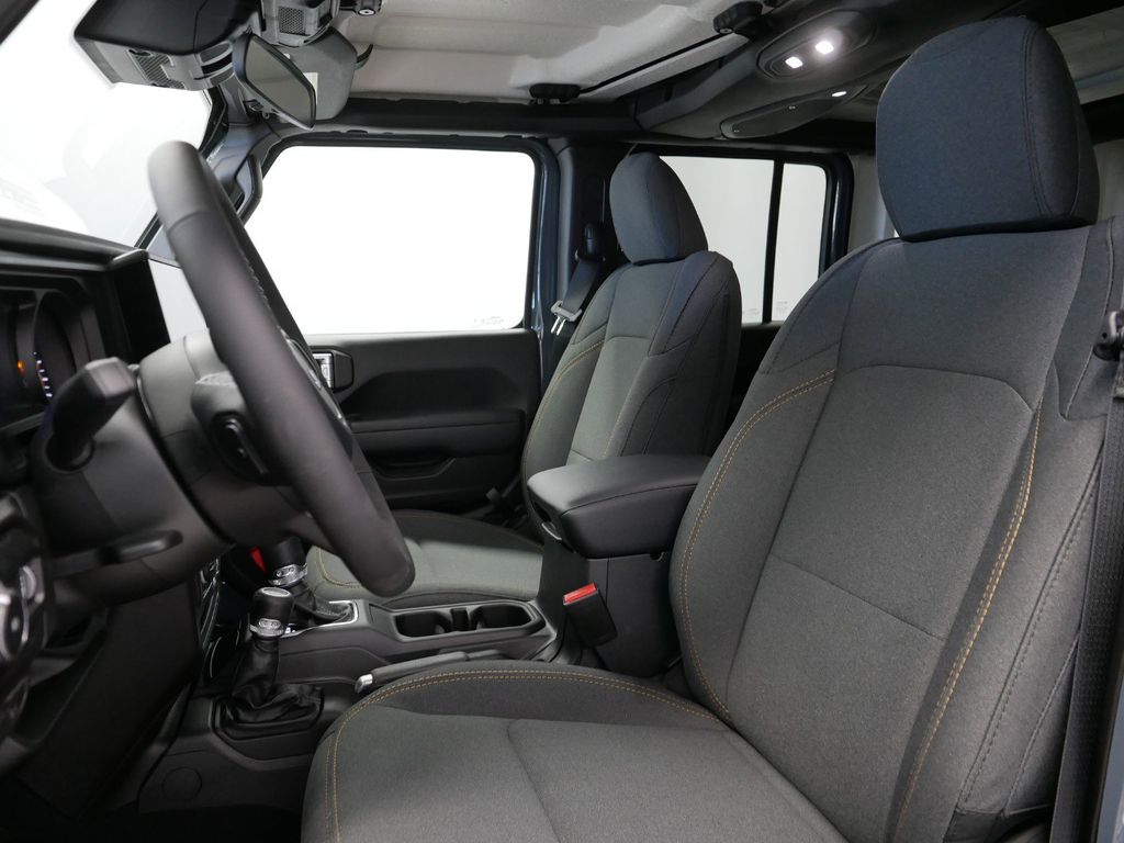 Thumbnail: 2025 Jeep Wrangler - 30