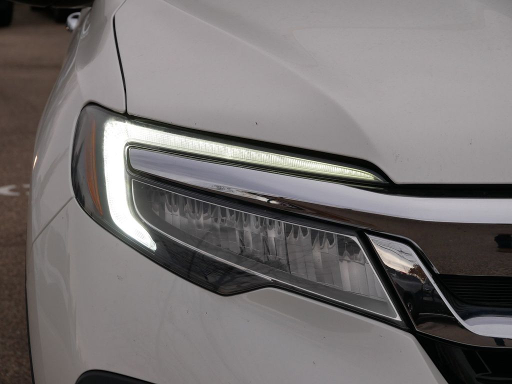 Thumbnail: 2019 Honda Pilot - 12