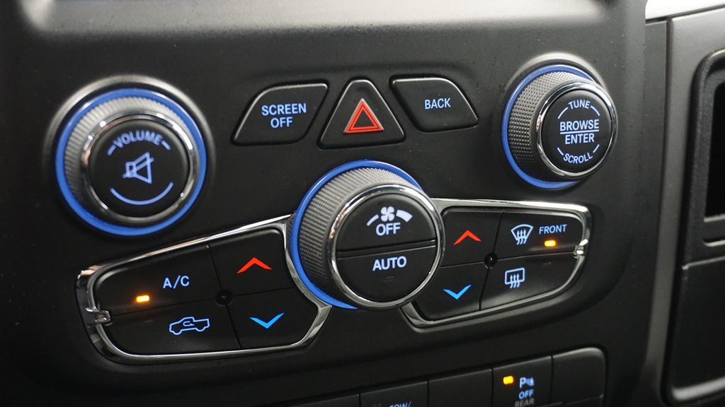 Thumbnail: 2021 RAM 1500 Classic - 39