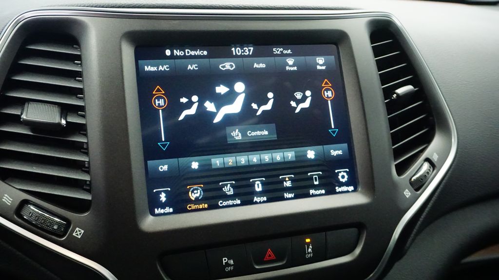 Thumbnail: 2021 Jeep Cherokee - 34