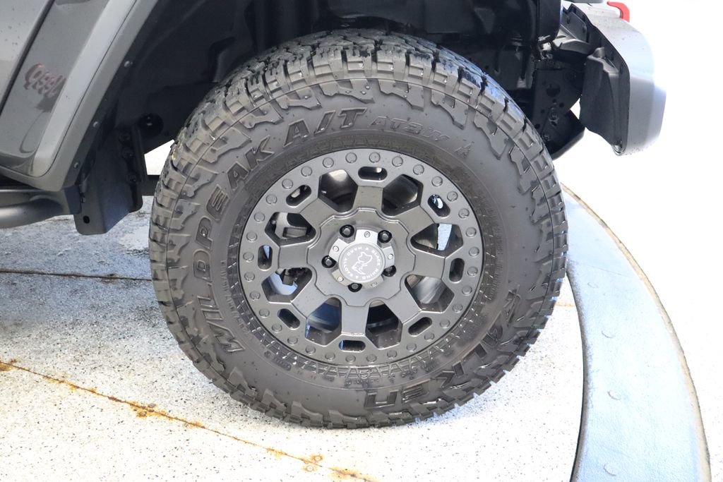 Thumbnail: 2023 Jeep Gladiator - 17