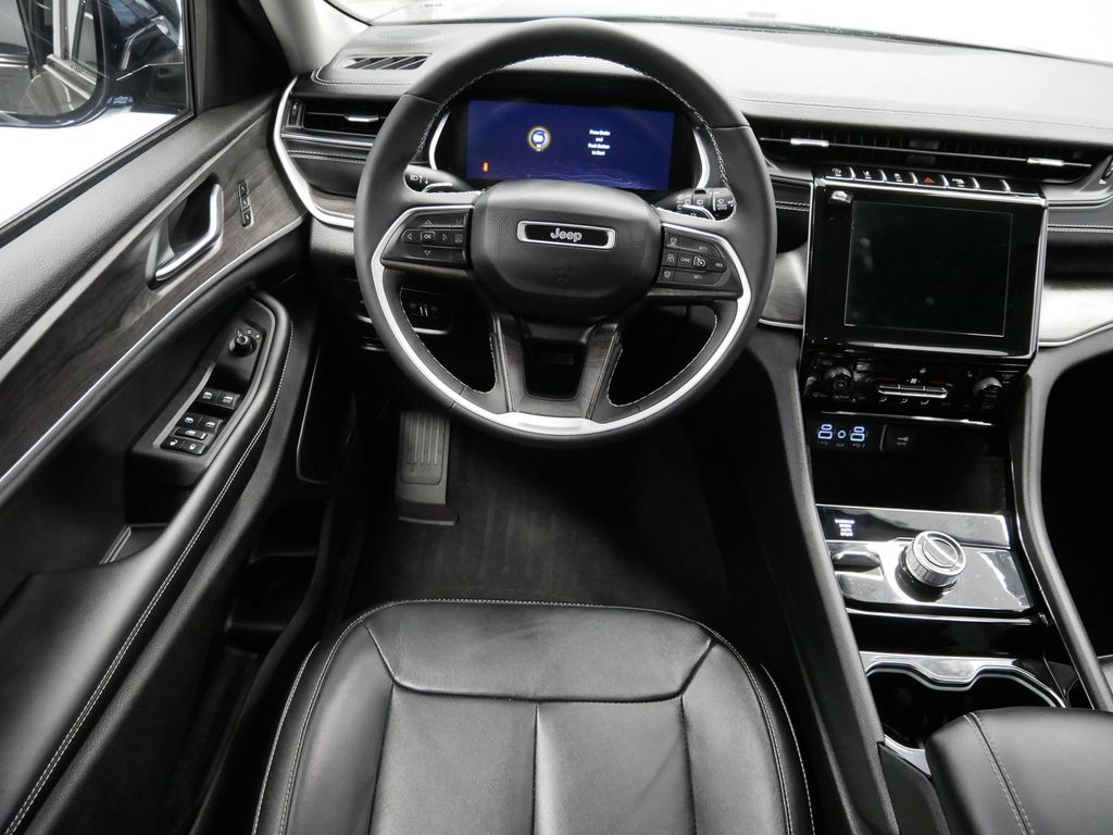 Thumbnail: 2022 Jeep Grand Cherokee L - 12