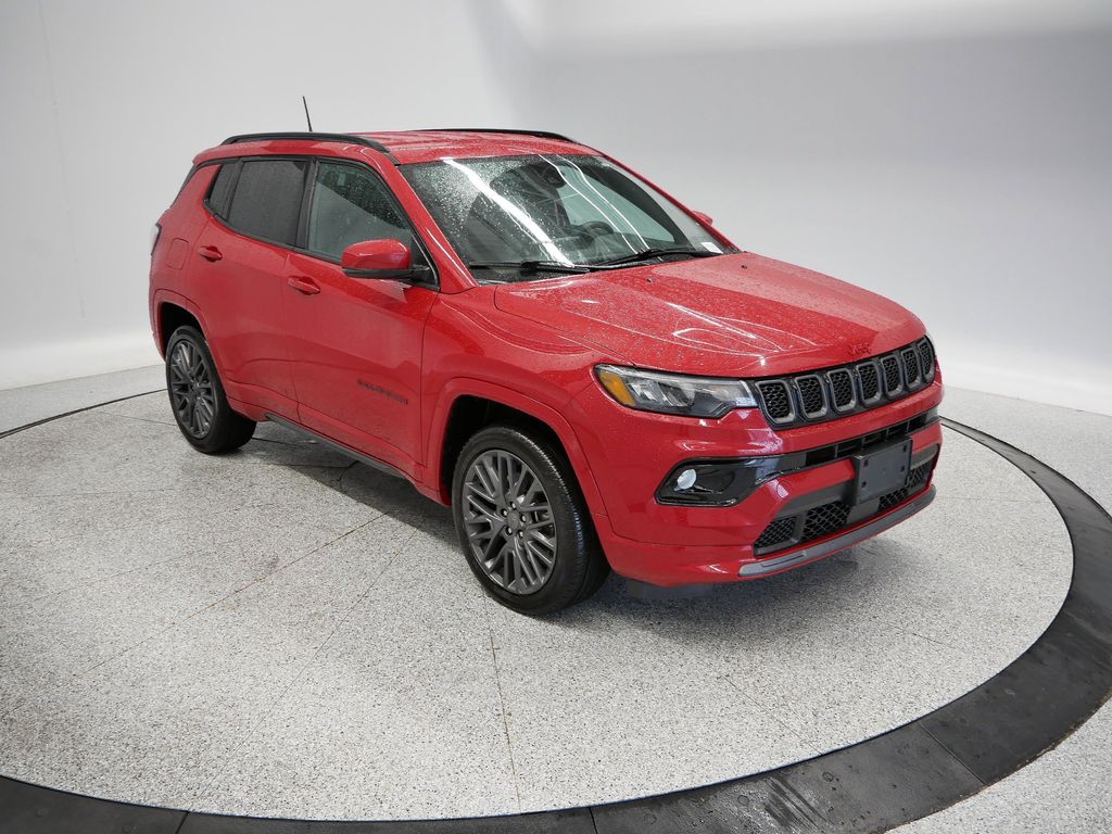 Thumbnail: 2023 Jeep Compass - 14