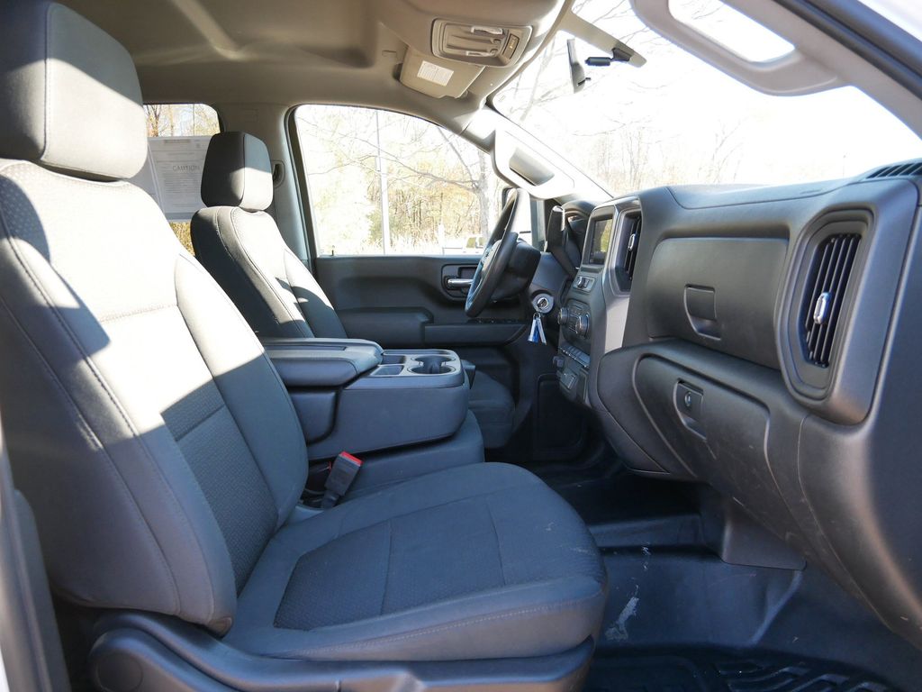 Thumbnail: 2021 Chevrolet Silverado 2500 - 21