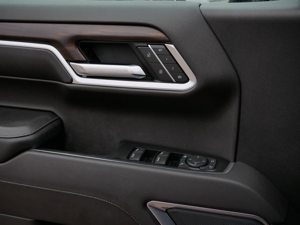 Thumbnail: 2022 GMC Sierra 1500 - 25