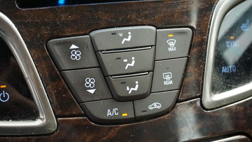 Thumbnail: 2015 Buick LaCrosse - 37