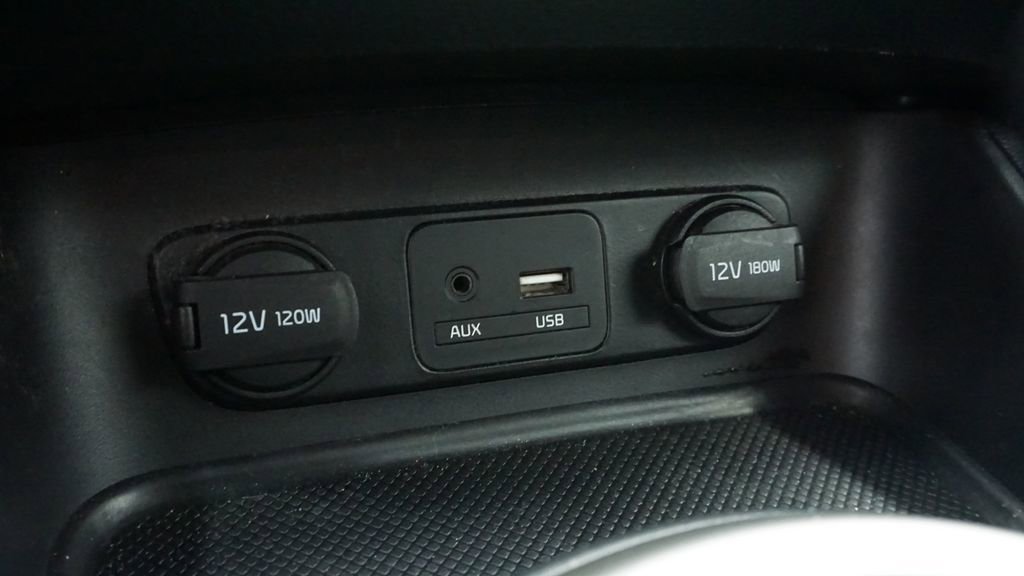 Thumbnail: 2016 Kia Sportage - 28