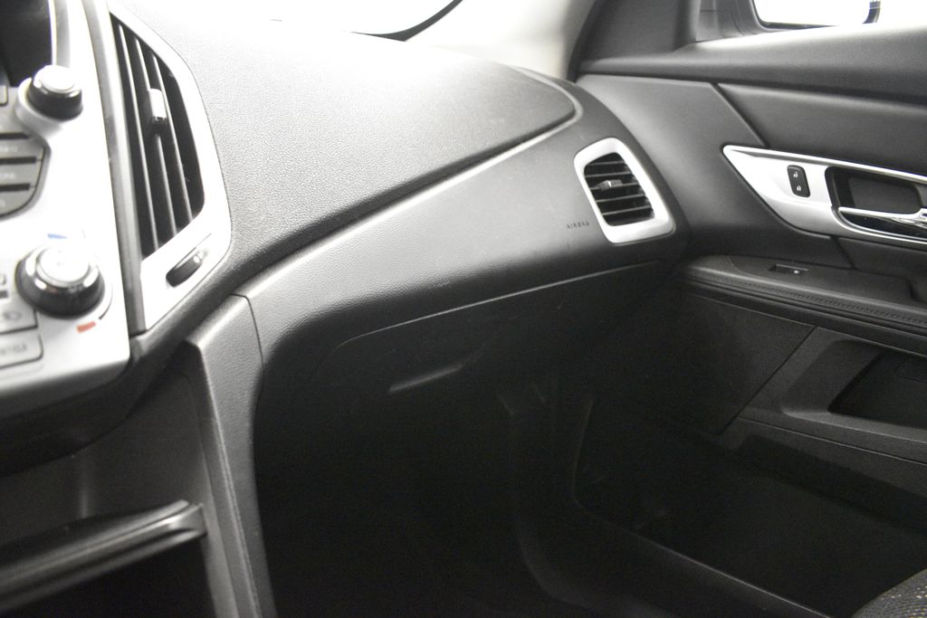 Thumbnail: 2017 GMC Terrain - 34