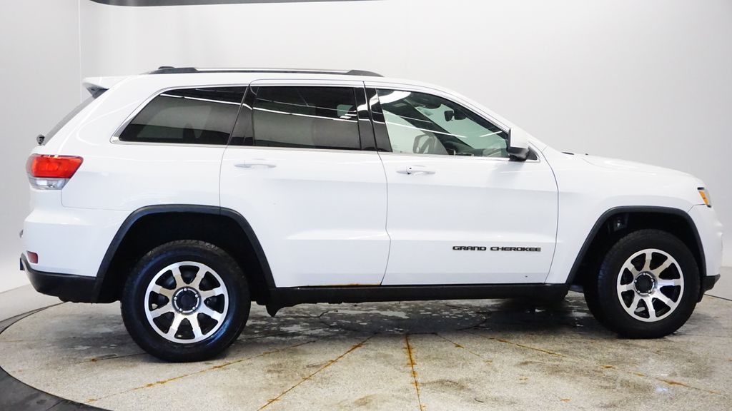 Thumbnail: 2017 Jeep Grand Cherokee - 8