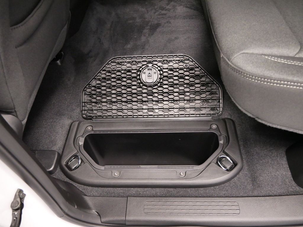 Thumbnail: 2026 RAM 1500 - 8