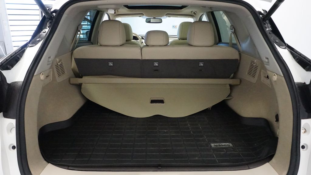 Thumbnail: 2017 Nissan Murano - 17