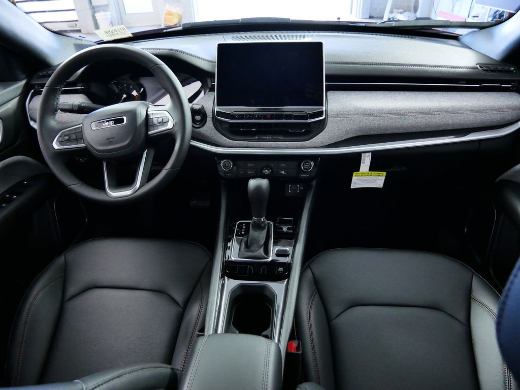 Thumbnail: 2024 Jeep Compass - 8