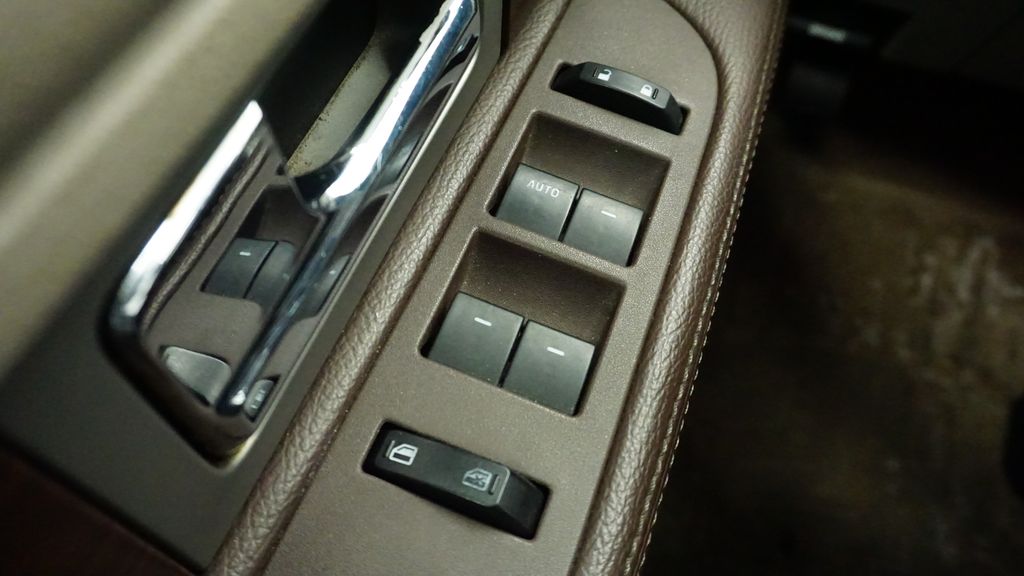 Thumbnail: 2010 Ford F-150 - 22