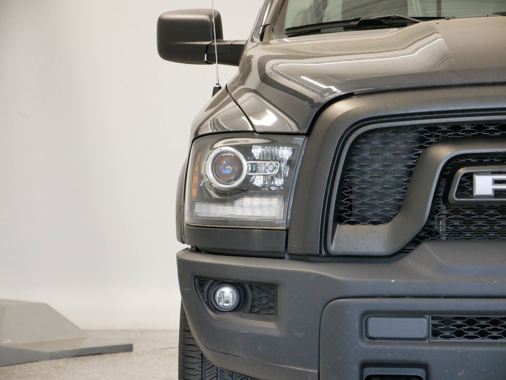 Thumbnail: 2019 RAM 1500 Classic - 12