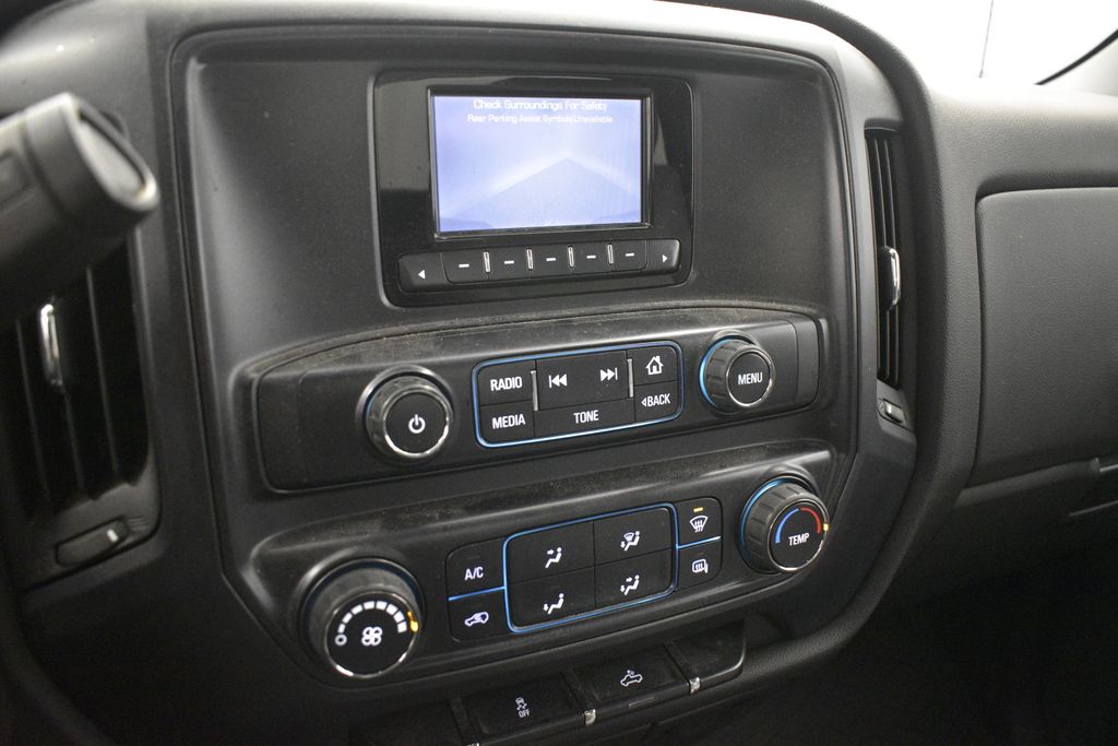 Thumbnail: 2015 Chevrolet Silverado 1500 - 25