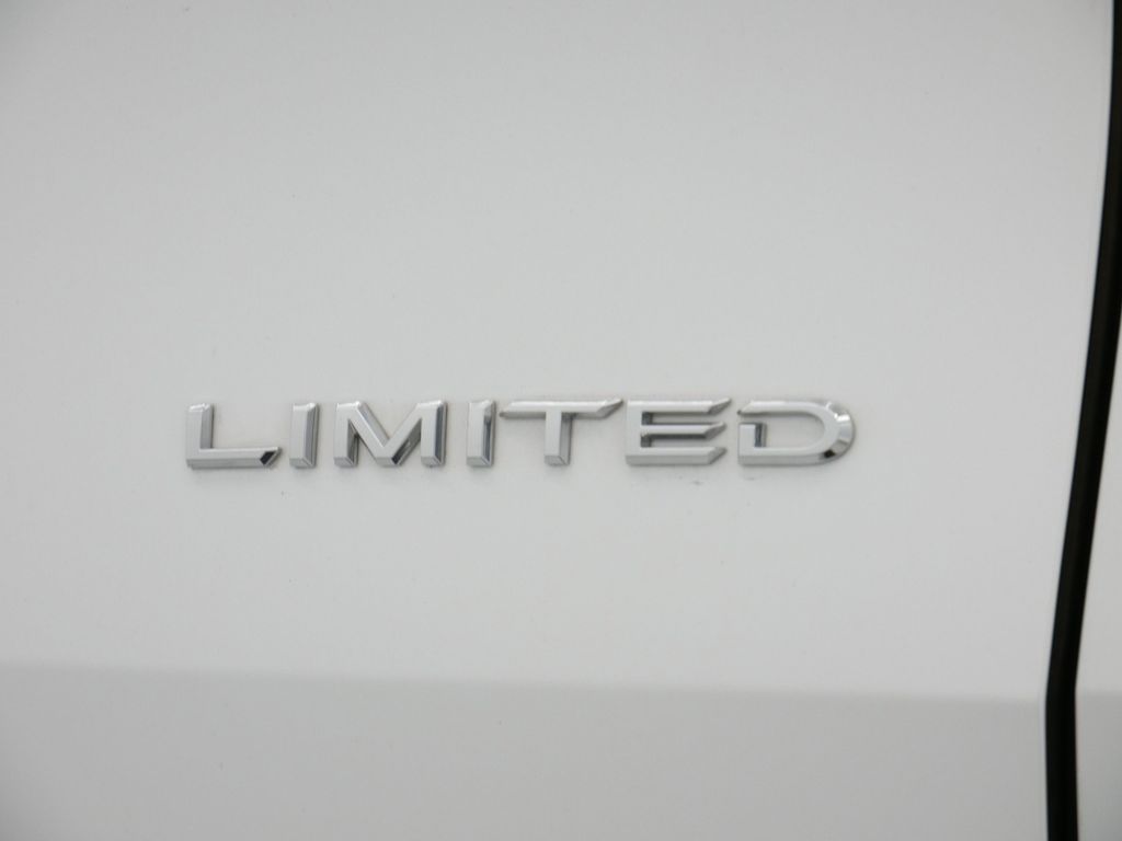Thumbnail: 2024 Toyota Grand Highlander - 14