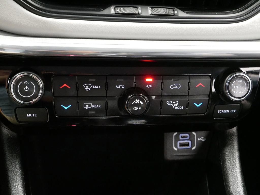 Thumbnail: 2022 Jeep Compass - 37