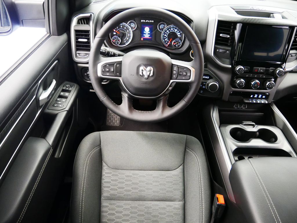 Thumbnail: 2025 RAM 1500 - 13