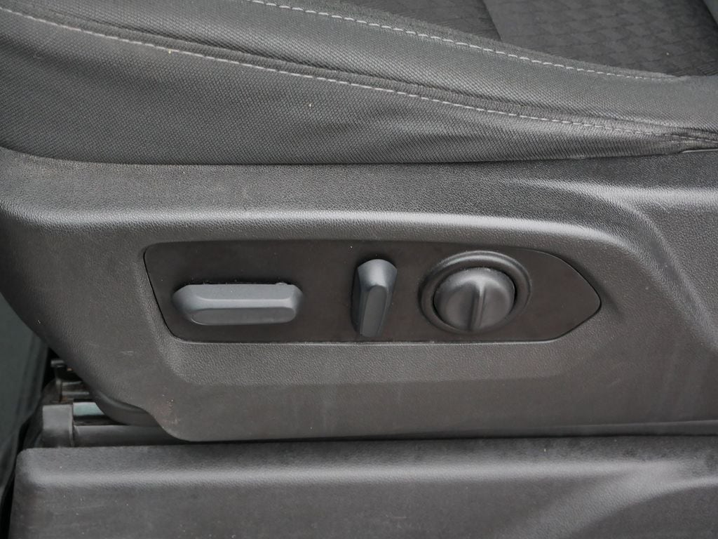 Thumbnail: 2022 GMC Sierra 3500 - 8