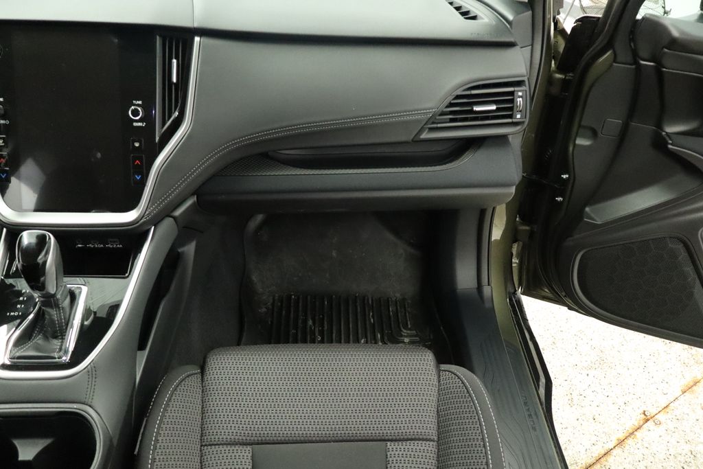 Thumbnail: 2025 Subaru Outback - 32