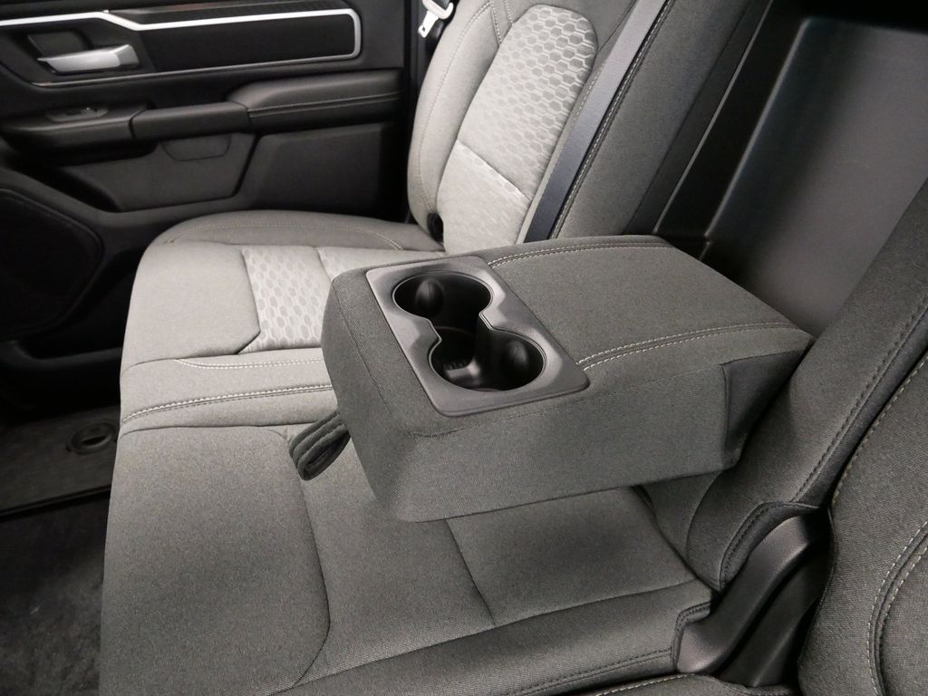 Thumbnail: 2026 RAM 1500 - 9