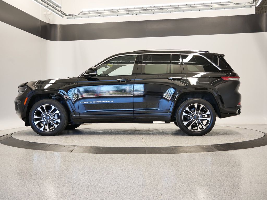 Thumbnail: 2022 Jeep Grand Cherokee - 41