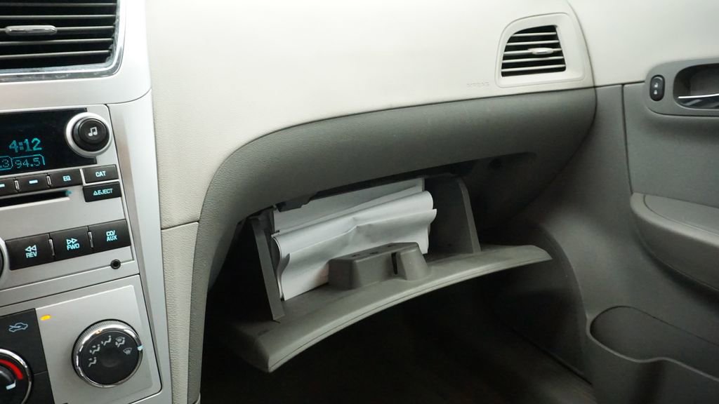 Thumbnail: 2012 Chevrolet Malibu - 25