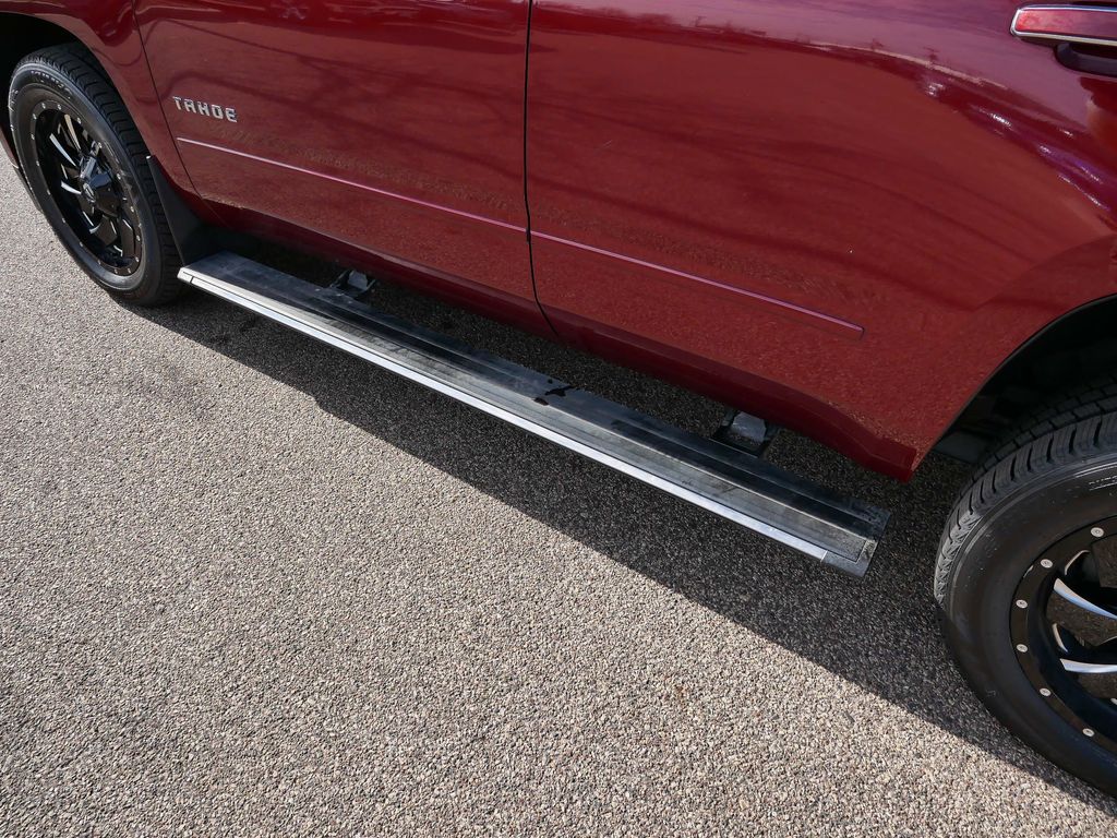 Thumbnail: 2020 Chevrolet Tahoe - 42