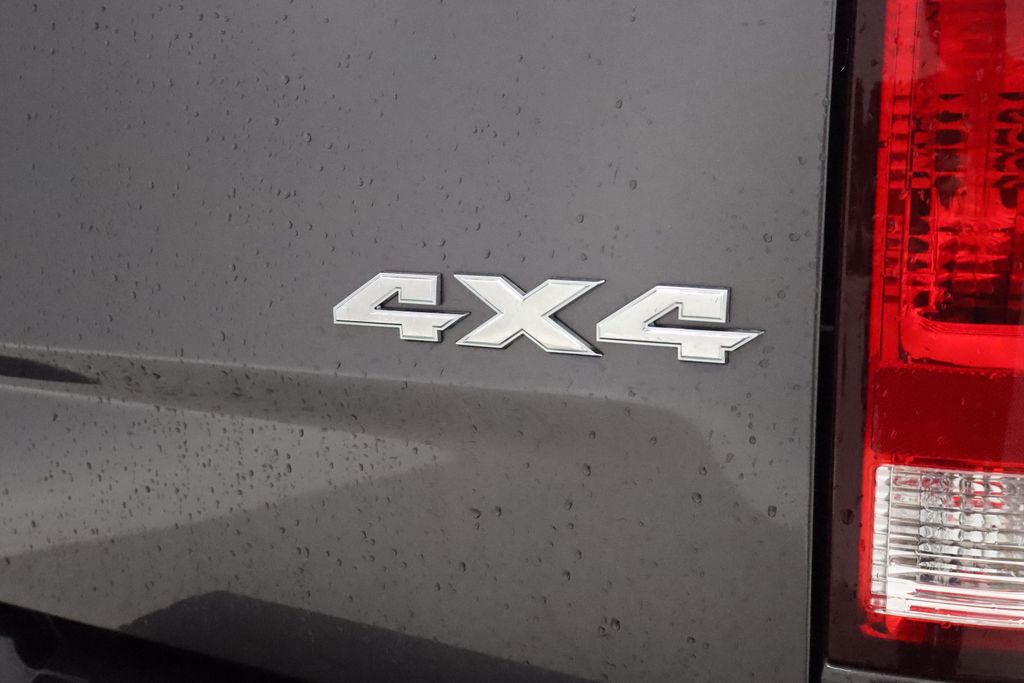 Thumbnail: 2019 RAM 1500 Classic - 20