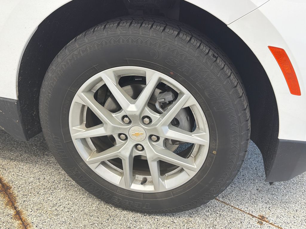 Thumbnail: 2023 Chevrolet Equinox - 5