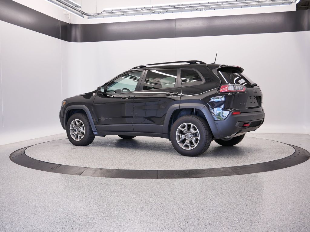 Thumbnail: 2022 Jeep Cherokee - 3