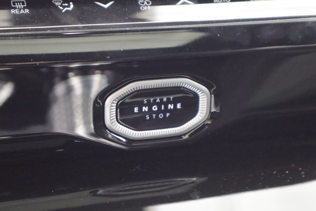 Thumbnail: 2026 Jeep Grand Cherokee L - 24