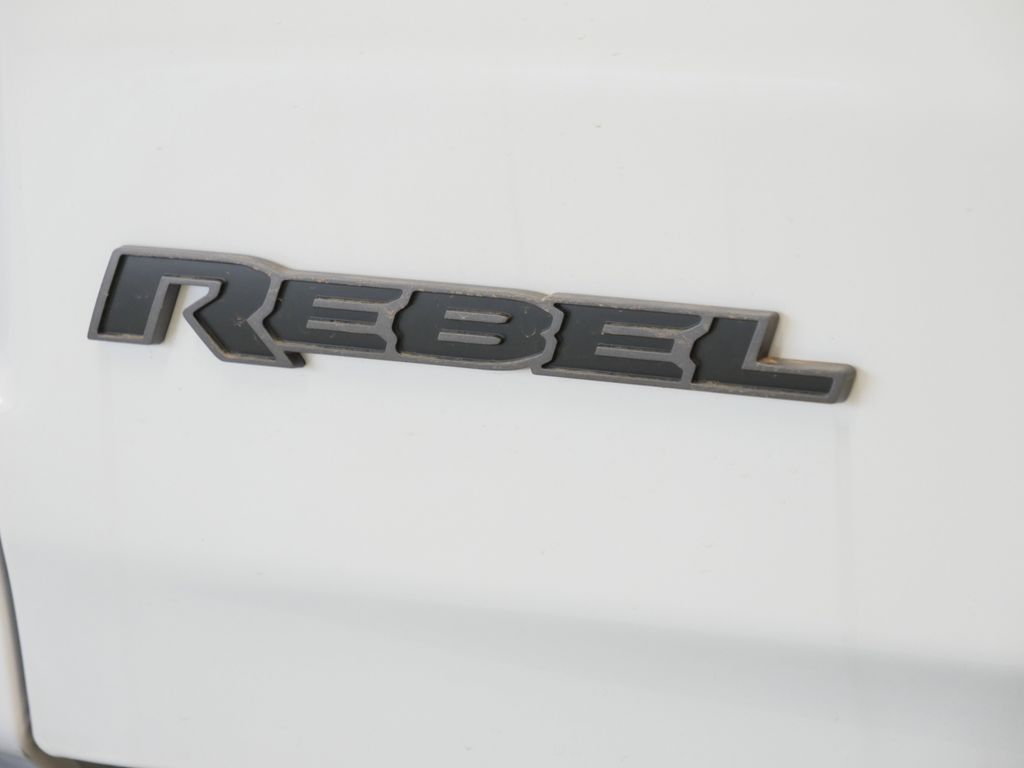 Thumbnail: 2025 RAM 1500 - 15