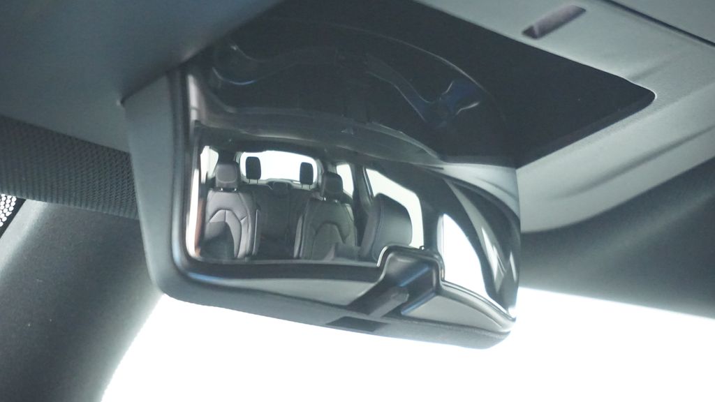 Thumbnail: 2026 Chrysler Voyager - 49