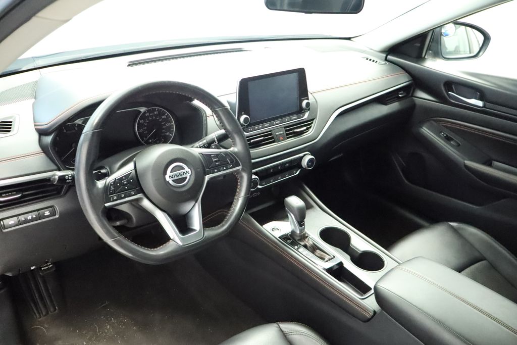 Thumbnail: 2022 Nissan Altima - 32