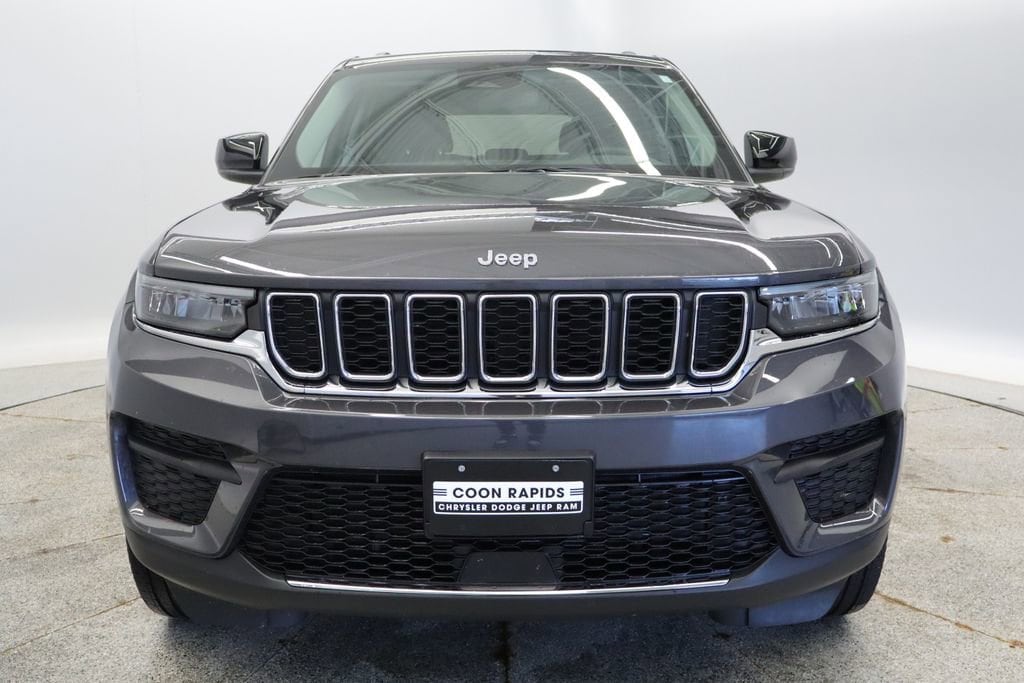 Thumbnail: 2023 Jeep Grand Cherokee - 12