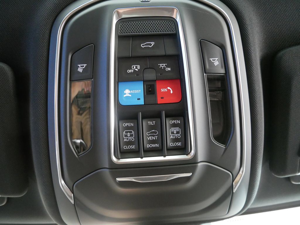 Thumbnail: 2025 Jeep Grand Cherokee - 45